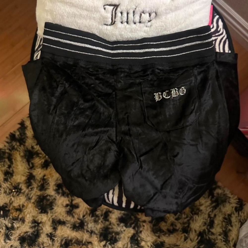 ☆BcbgMaxAzria Black & Green Velvet Flame Capri Tracksuit☆ - Picture 2 of 2